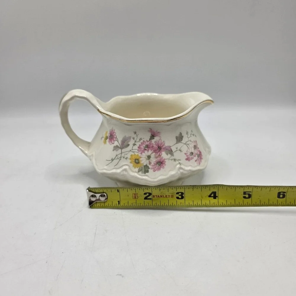 Homer Laughlin Creamer Vintage Floral Ceramic Gold Trim 1948 Made in USA C48N6